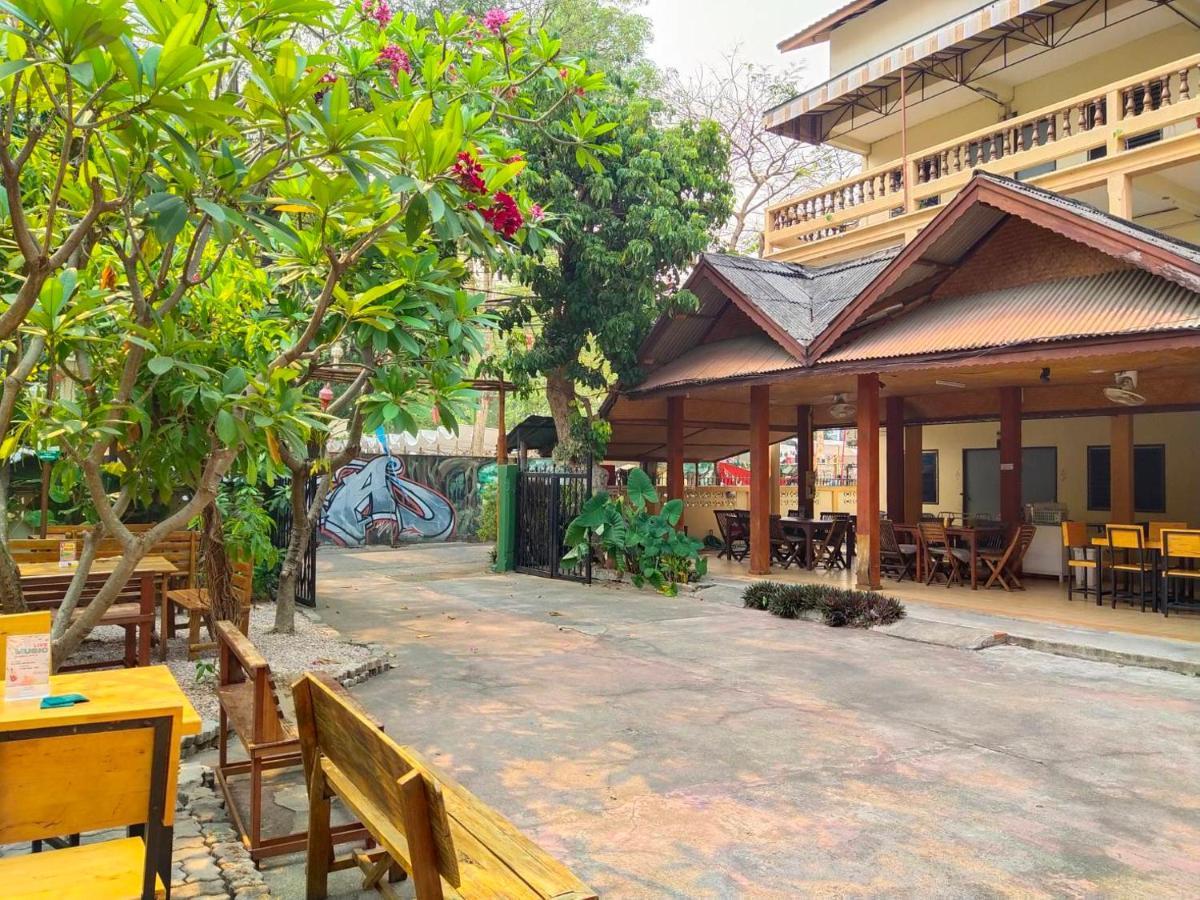 צ'יאנג מאי The Shire Guesthouse מראה חיצוני תמונה